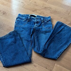 NWOT Gap Low Rise Jeans in 4